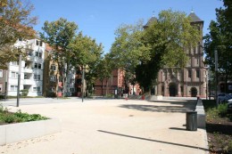 <p><strong>Umgestaltung Bochumer Straße </strong></p><p>Neustadtplatz Blickrichtung Kirche</p>